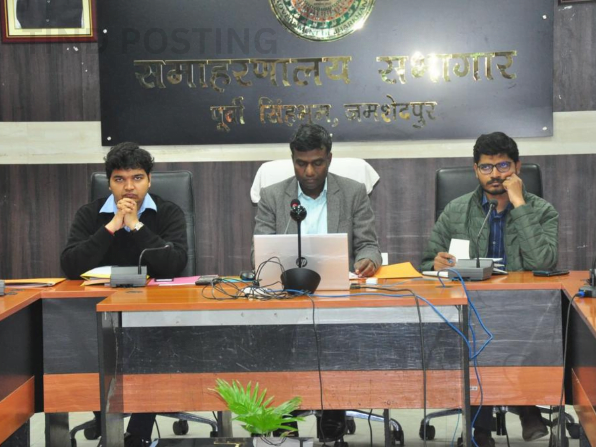 Jamshedpur News: DC East Singhbhum holds meeting for "Aapki Yojna, Aapki Sarkar, Aapke Dwar"