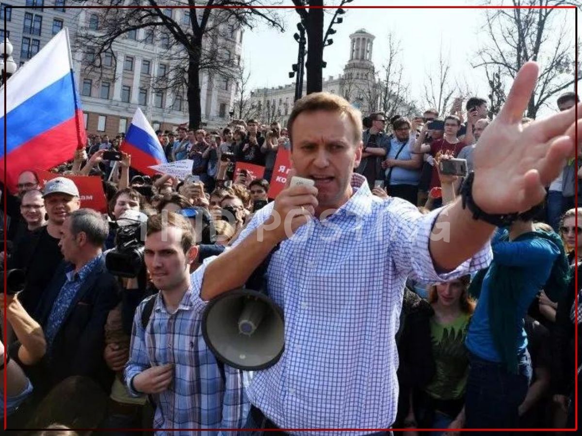 Putin's Critic Alexei Navalny Dies in Jail, Was Putin Behind Poisoning?