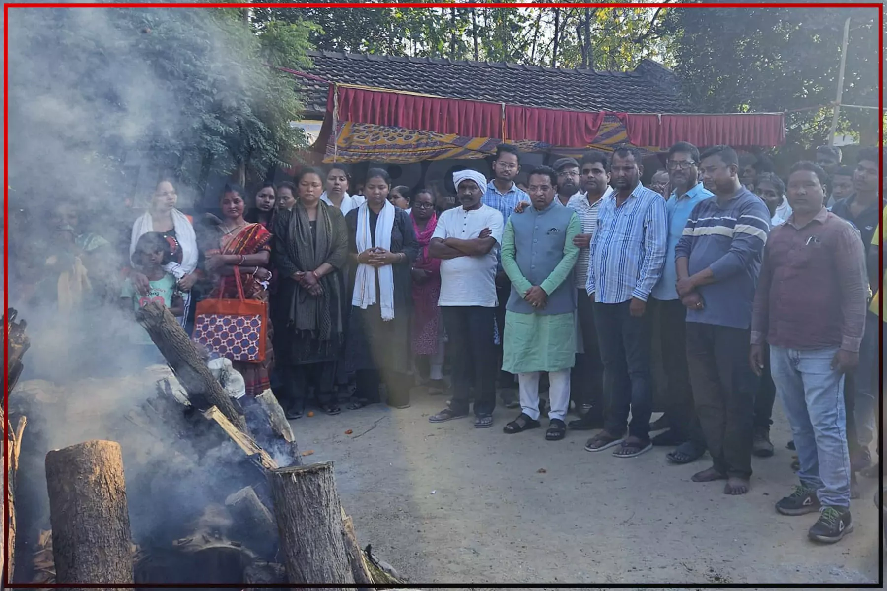 BJP Member Kulwant Singh Bunty, paid respects and attended funeral of MP Geeta Koda's mother's funeral.