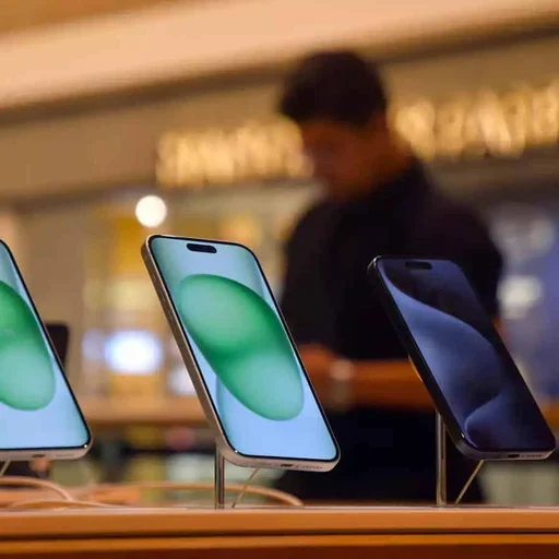 Apple Enters Top Five Smartphone Brands in India
