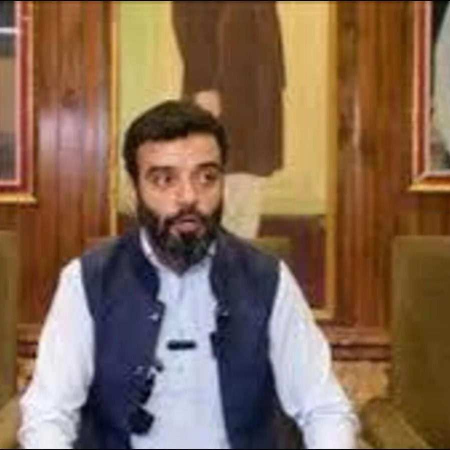 Kashmir Leaders Unite Against Waqf Amendment Bill, Discuss Youth Detentions