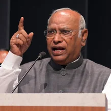 Madhya Pradesh Rally: Kharge Slams BJP's Ganga Dips for Political Gain
