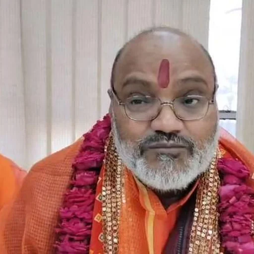 Religious Leader in Kashi Seeks Unity, Calls for "Sanatan Vedic Nation"