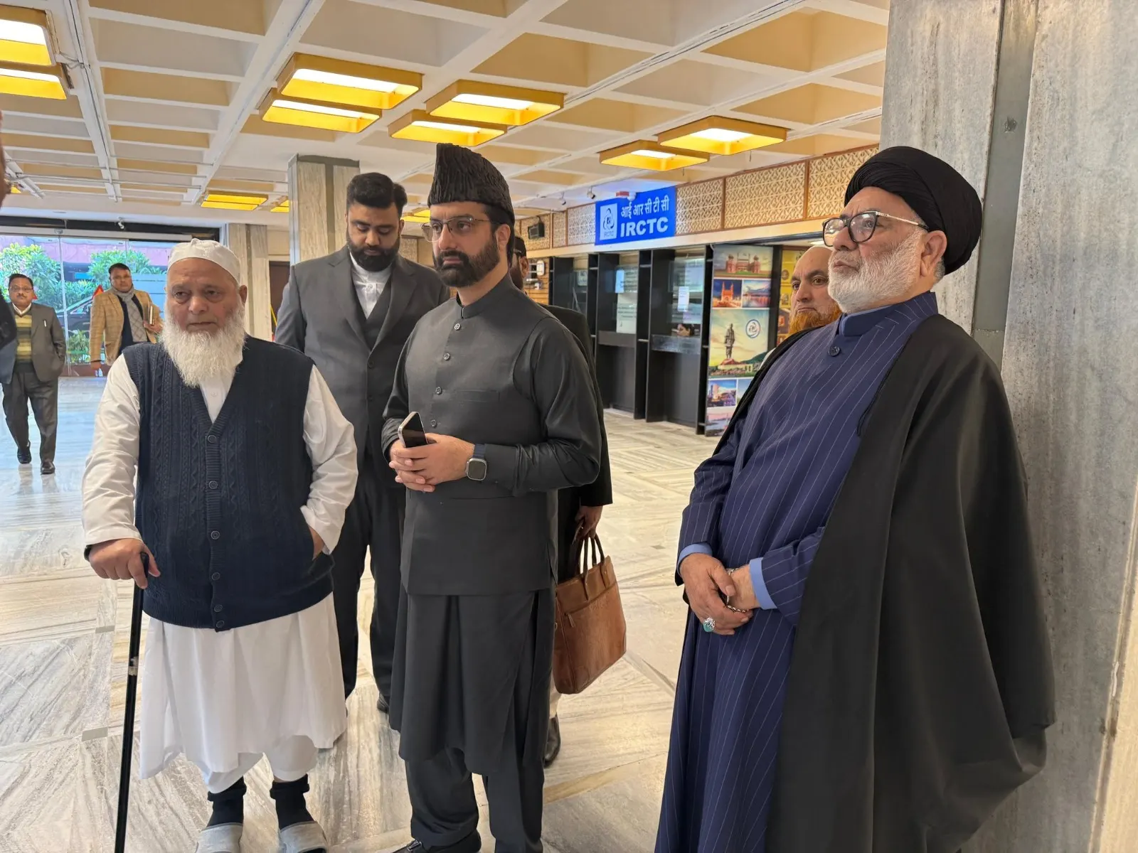 Kashmir Religious Leader to Address Waqf Bill Concerns; Review Delayed to Monday
