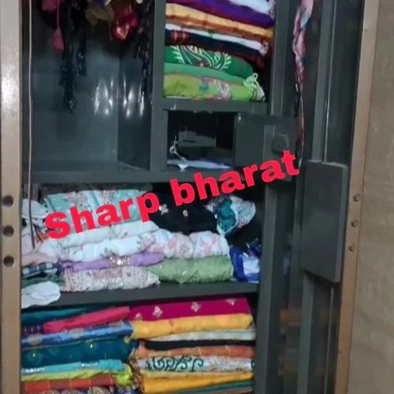 Jamshedpur Theft: ₹200,000 Jewelry, Cash Stolen in Bagbera Break-in