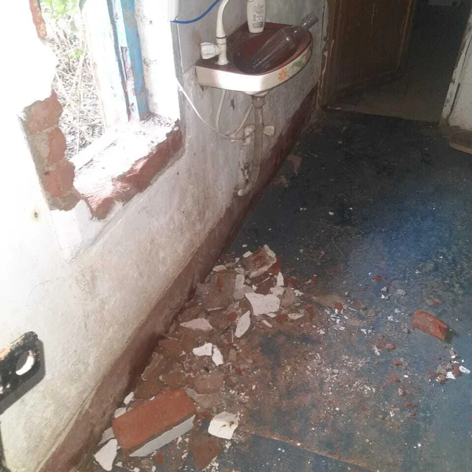 Jharkhand Bank Robbery Attempt Fails After Thieves Breach Wall