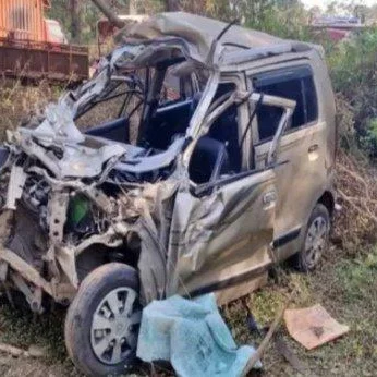 Jharkhand Car Crash Kills Two, Critically Injures One on Ranchi-Tata Highway