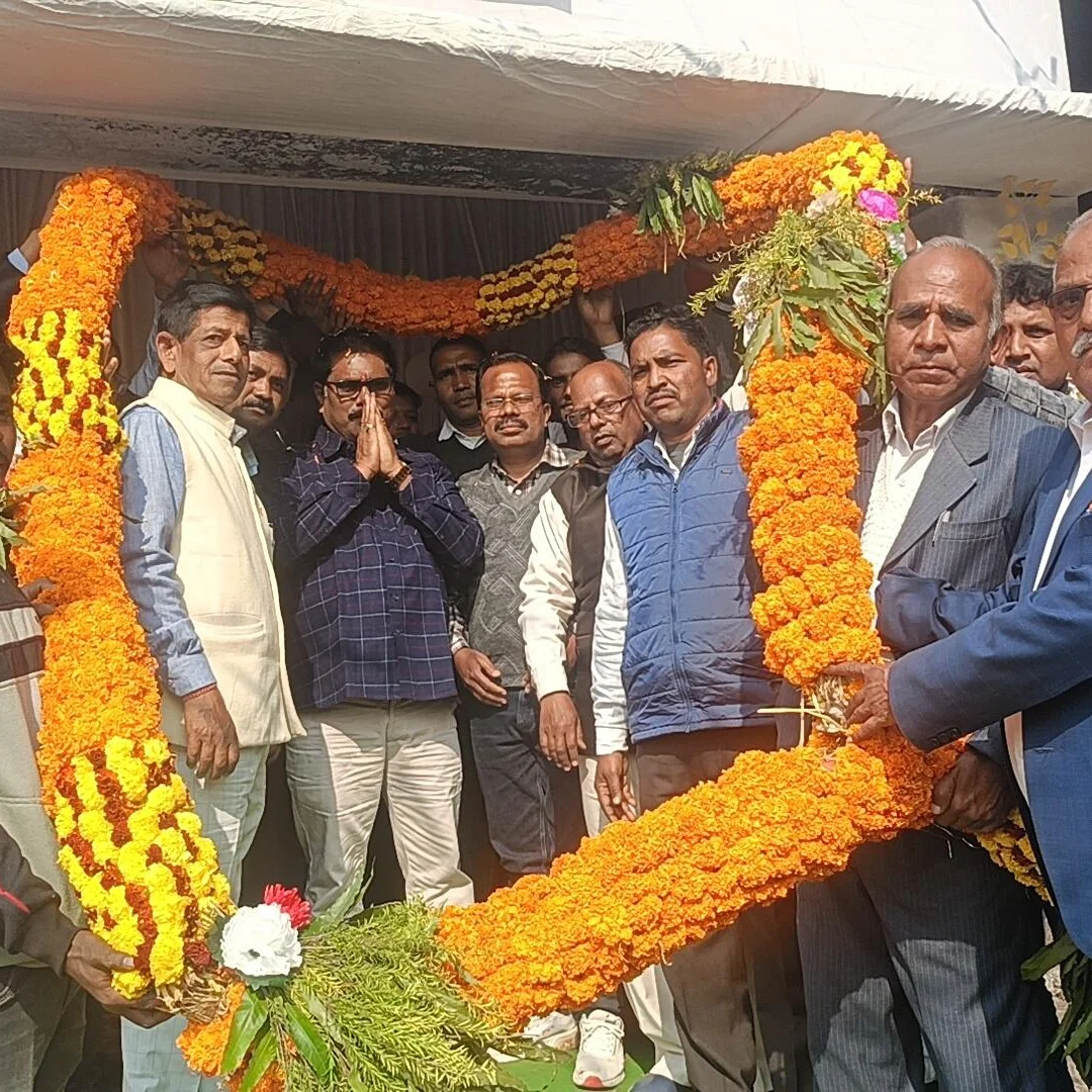 Jharkhand Minister Pledges Improvements for Tenughat College After Visit