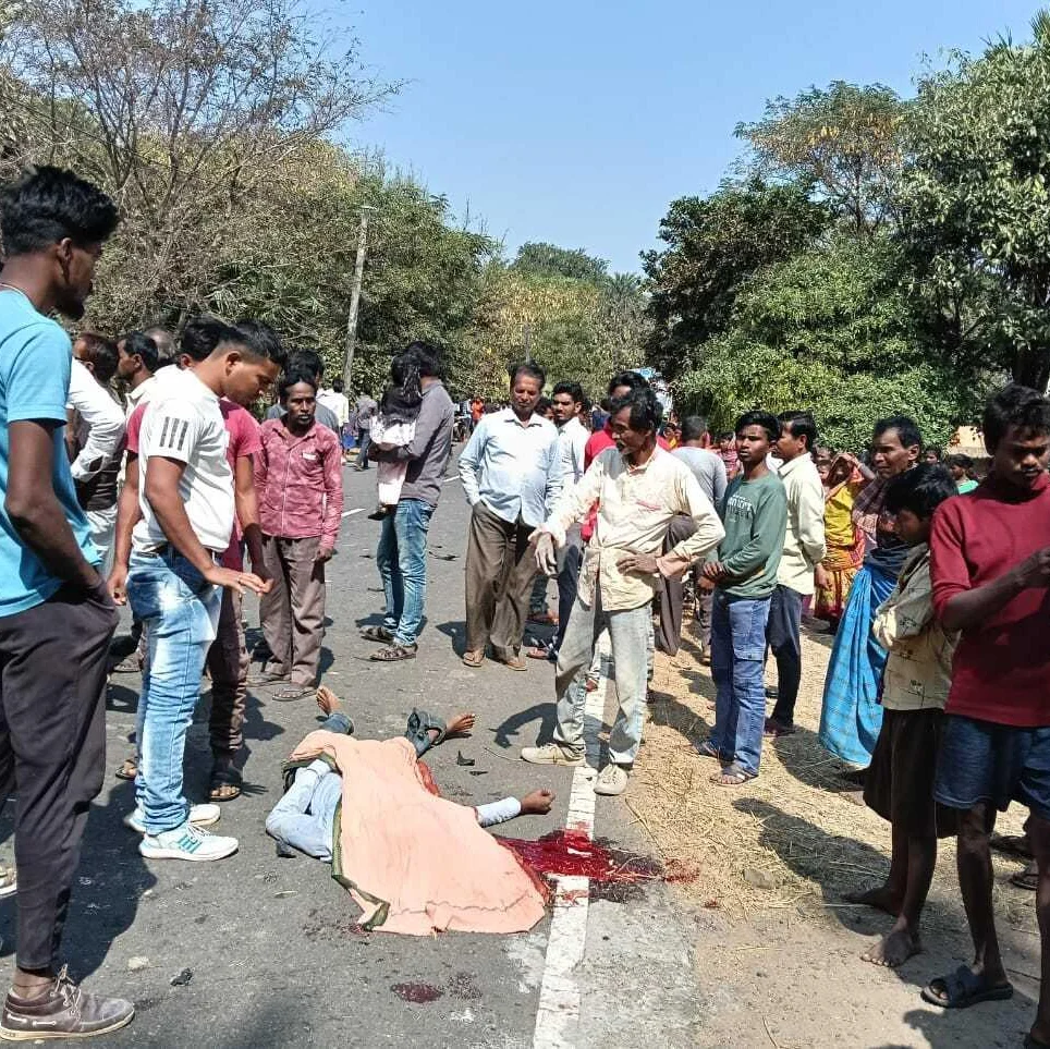 Jharkhand Road Accident: Young Man Dies After Truck Collision in Dumka