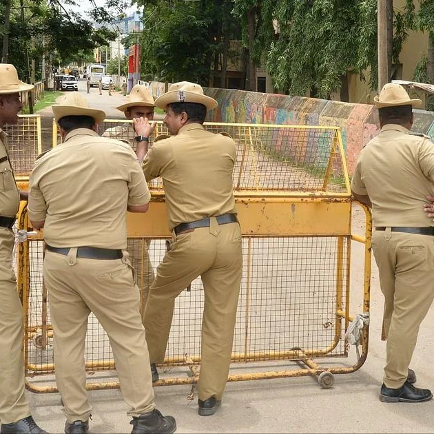 Just In: Uttar Pradesh Police Shoot, Injure 2 Suspected Cow Smugglers in Meerut