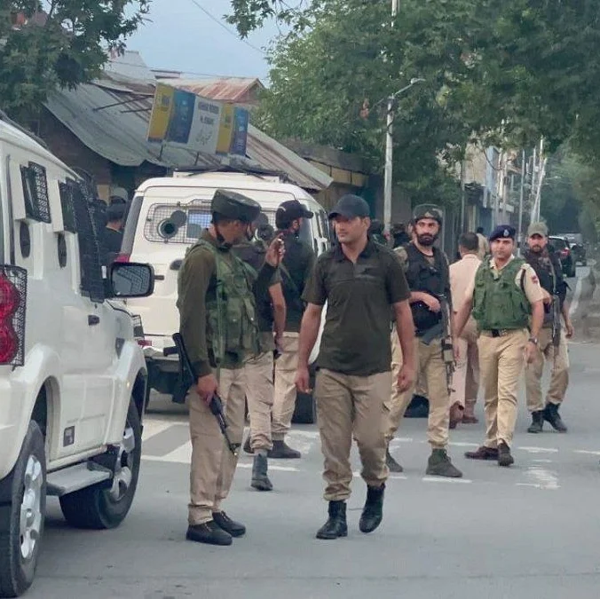 Kashmir: 500+ Detained After Soldier Killed in Suspected Militant Attack