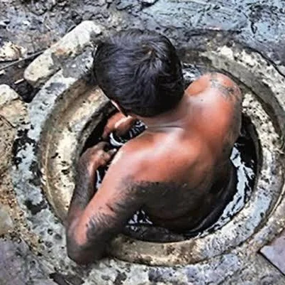 Kolkata Tragedy: 3 Sanitation Workers Die in Sewage, Days After Manual Scavenging Ban