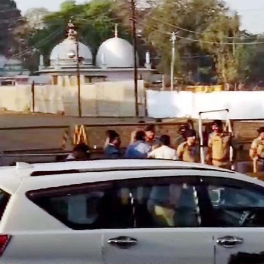 Madhya Pradesh Mosque Dispute: Tensions Flare as Hindu Devotees Gather